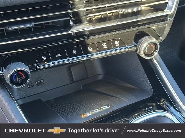 new 2026 Chevrolet Traverse car, priced at $50,520