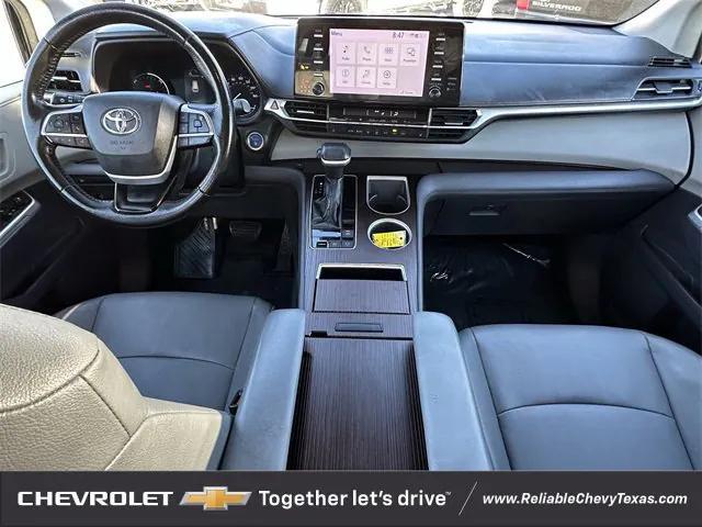 used 2023 Toyota Sienna car, priced at $30,974