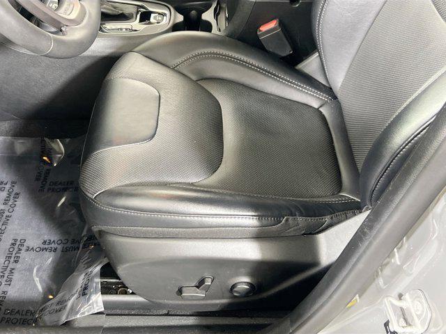 used 2022 Jeep Cherokee car, priced at $24,339