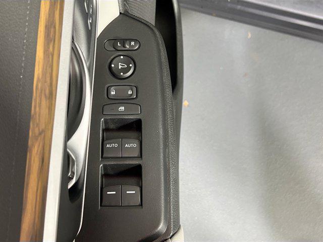 used 2022 Honda CR-V car, priced at $30,476