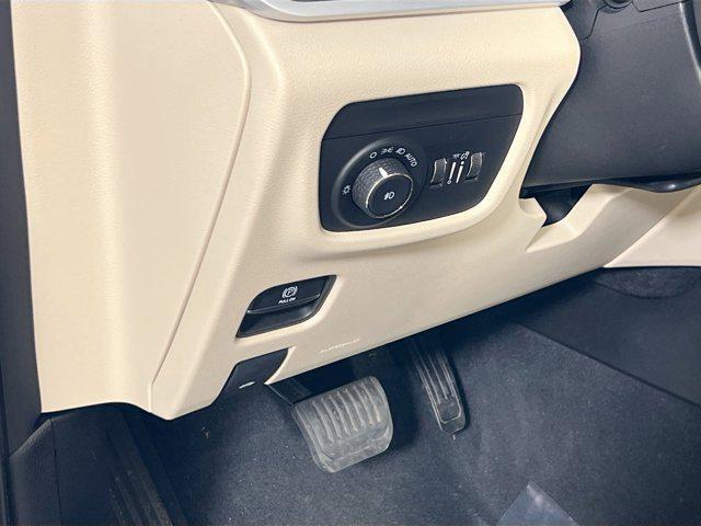 used 2023 Jeep Grand Cherokee L car, priced at $33,085