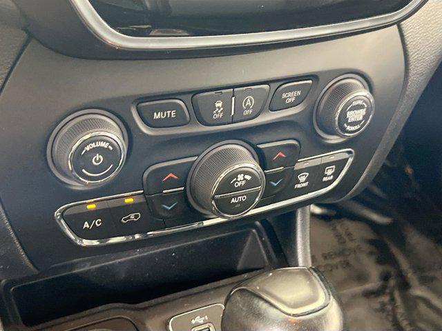 used 2022 Jeep Cherokee car, priced at $22,868