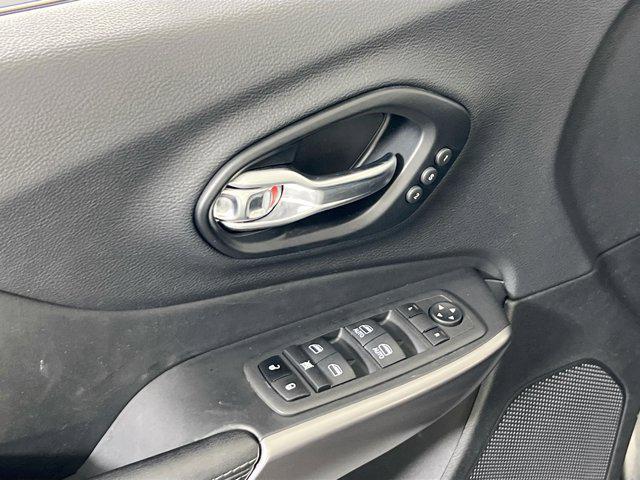 used 2022 Jeep Cherokee car, priced at $24,452