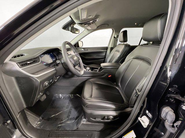 used 2023 Jeep Grand Cherokee car, priced at $32,874