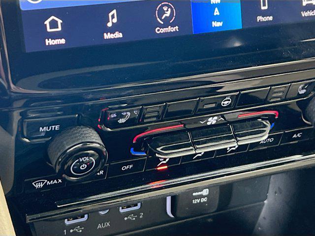 used 2023 Jeep Grand Cherokee car, priced at $34,905