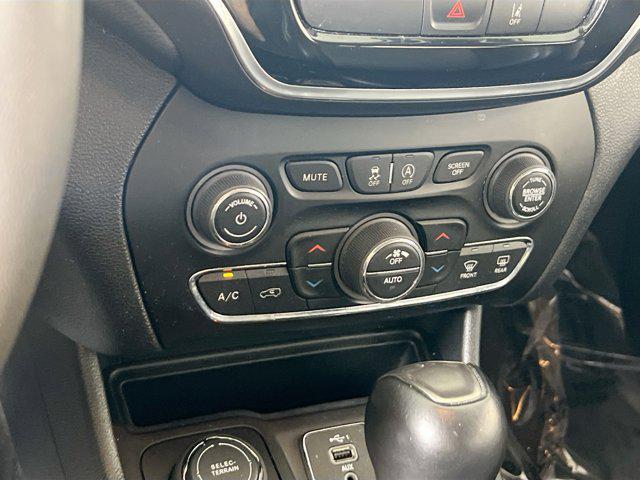 used 2022 Jeep Cherokee car, priced at $22,244