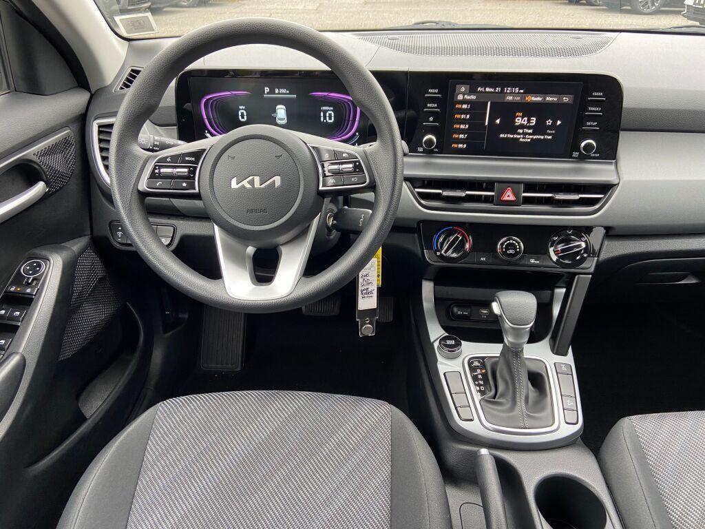used 2025 Kia Seltos car, priced at $23,692
