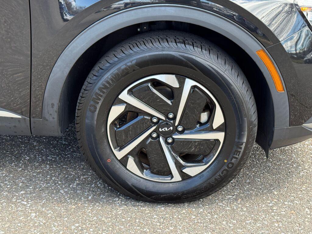 used 2023 Kia Sportage Hybrid car, priced at $24,993