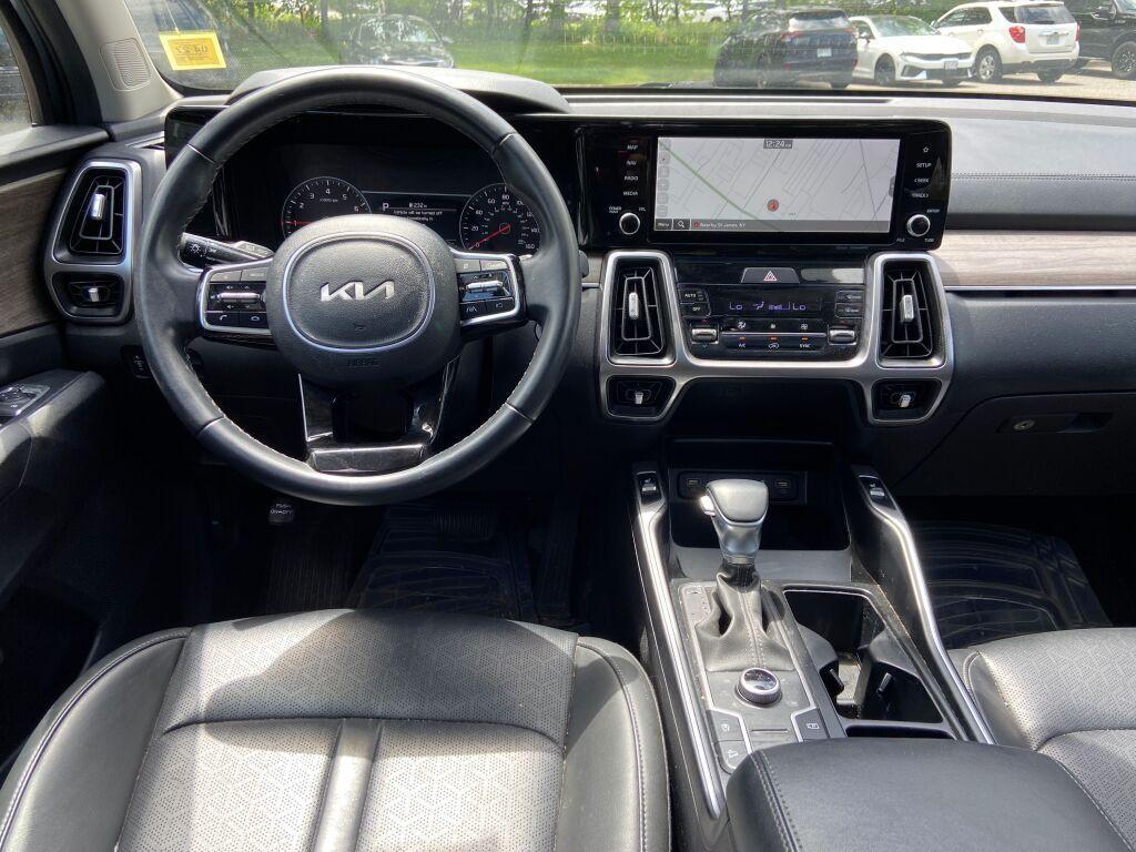 used 2023 Kia Sorento car, priced at $29,366