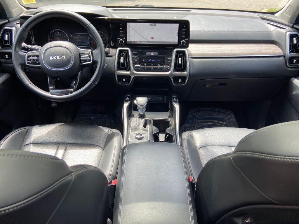 used 2023 Kia Sorento car, priced at $29,366