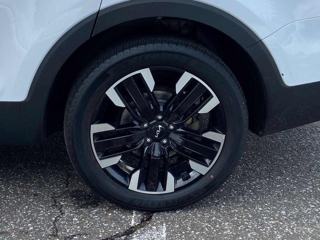 used 2023 Kia Telluride car, priced at $36,994