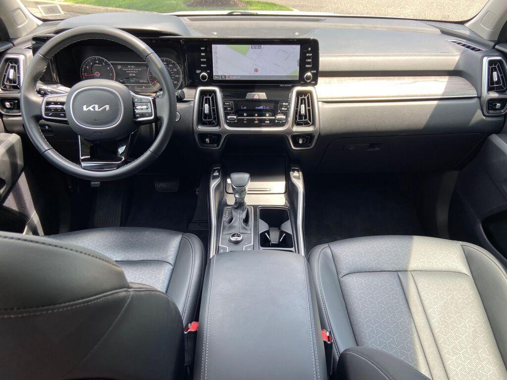 used 2022 Kia Sorento car, priced at $24,995