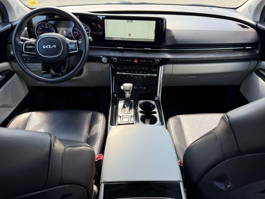 used 2023 Kia Carnival car, priced at $35,996