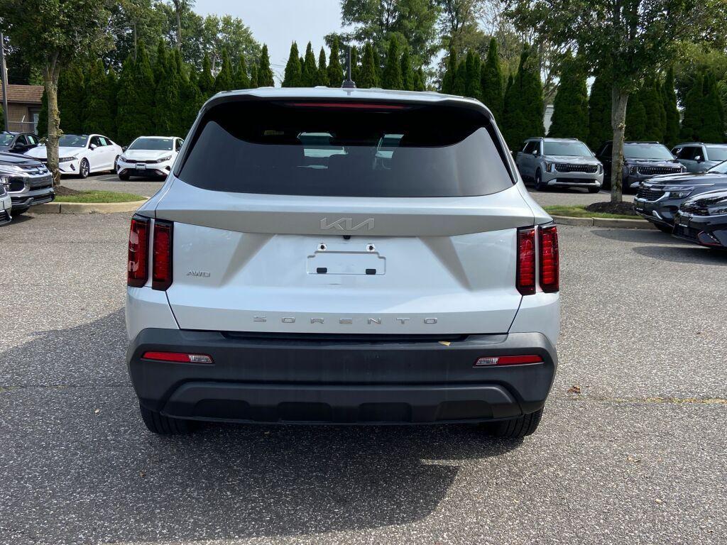 used 2022 Kia Sorento car, priced at $22,349