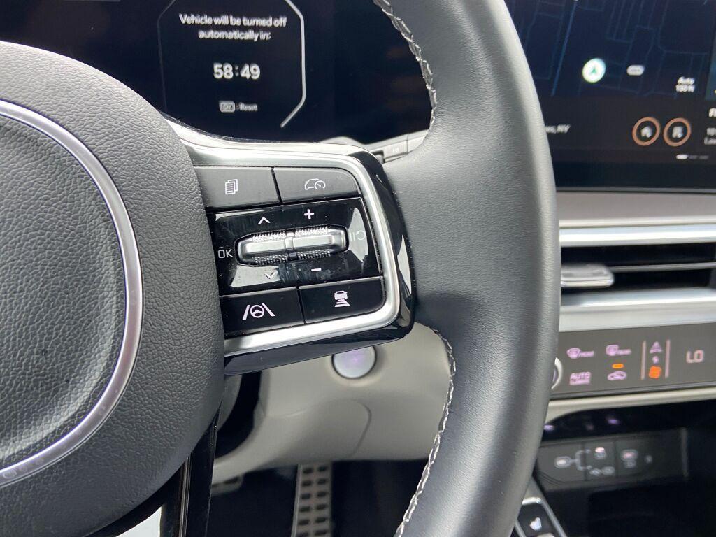 used 2025 Kia Sorento car, priced at $35,433