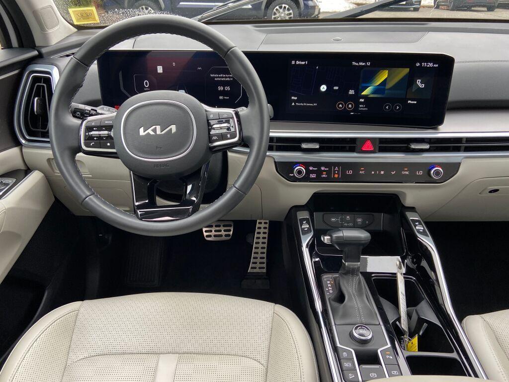 used 2025 Kia Sorento car, priced at $35,433