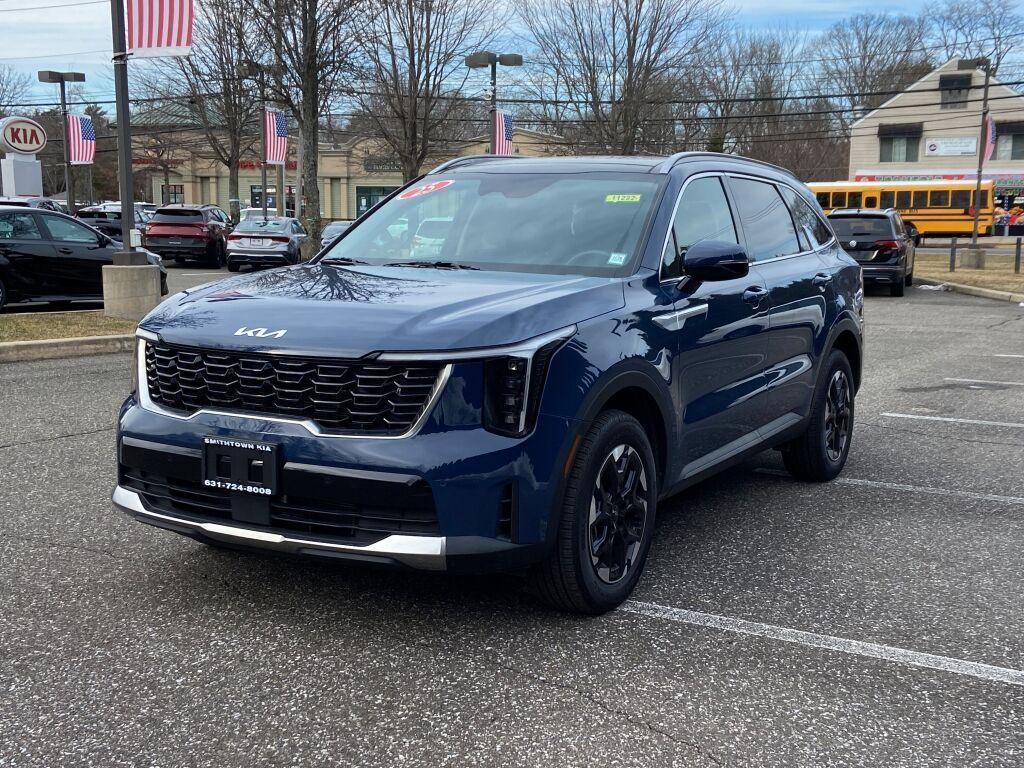 used 2025 Kia Sorento car, priced at $31,391