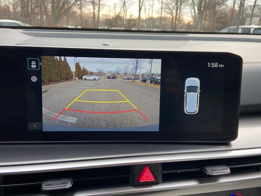 used 2025 Kia Sorento car, priced at $31,545