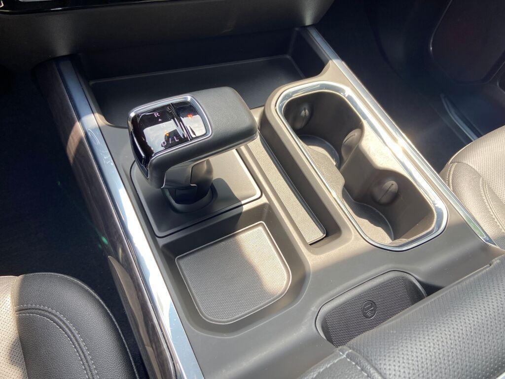 used 2022 Chevrolet Silverado 1500 car, priced at $45,991