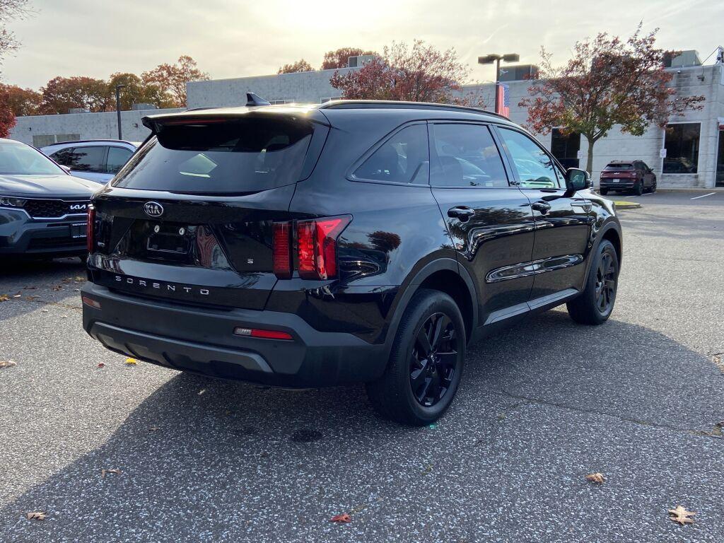 used 2021 Kia Sorento car, priced at $22,996