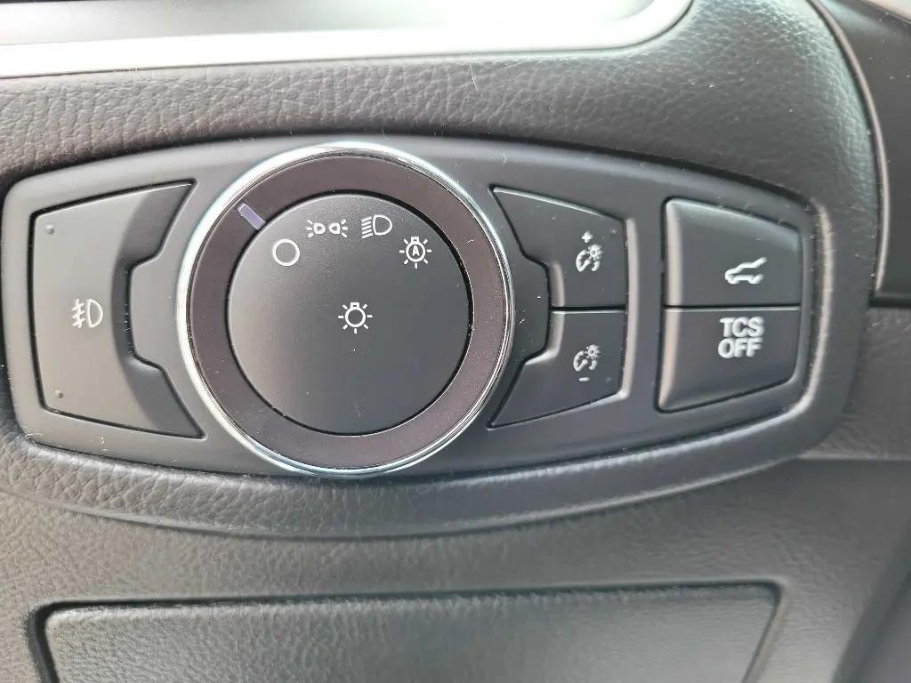 used 2019 Ford Edge car, priced at $16,495