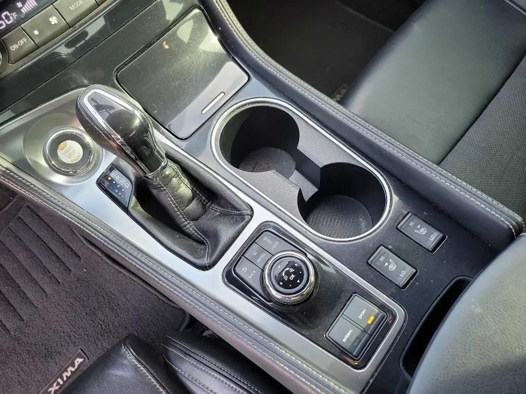used 2017 Nissan Maxima car, priced at $13,400