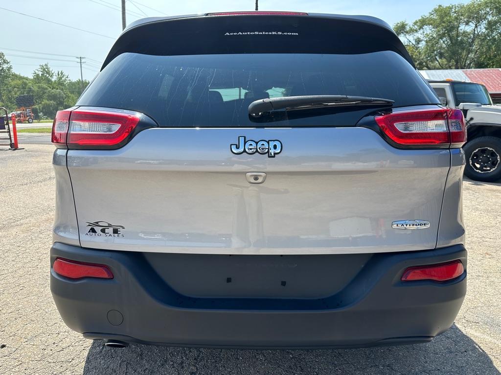 used 2018 Jeep Cherokee car, priced at $16,400