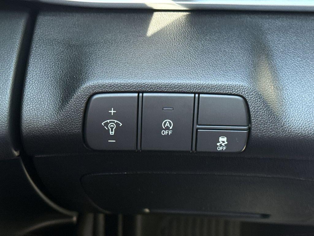 used 2025 Hyundai Elantra car, priced at $17,995