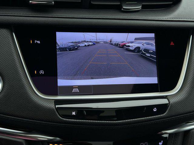 used 2022 Cadillac XT5 car, priced at $27,000