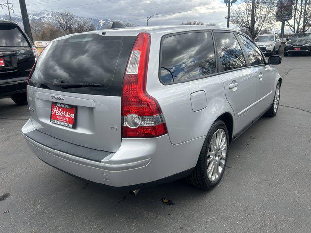 used 2006 Volvo V50 car, priced at $9,500