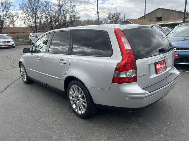 used 2006 Volvo V50 car, priced at $9,500