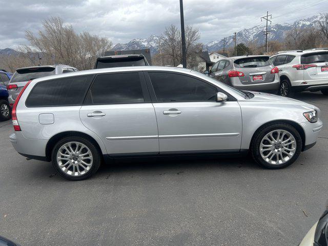 used 2006 Volvo V50 car, priced at $9,500
