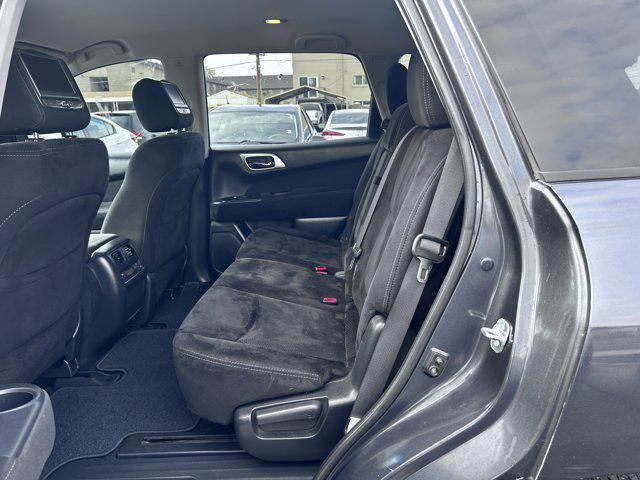 used 2014 Nissan Pathfinder car, priced at $8,900