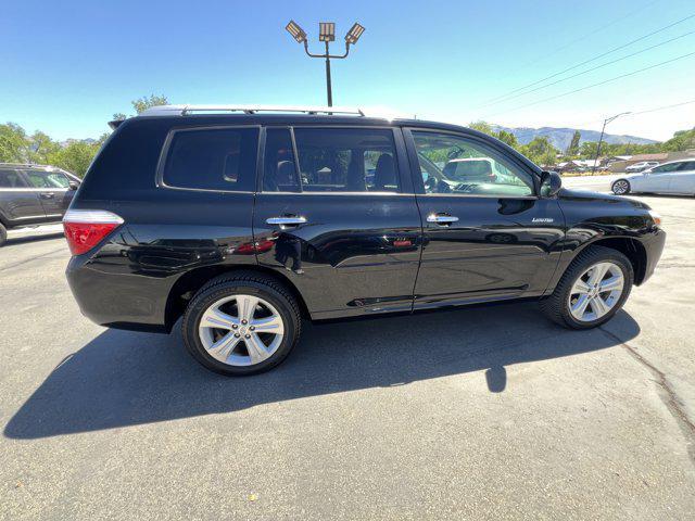 used 2010 Toyota Highlander car, priced at $14,900