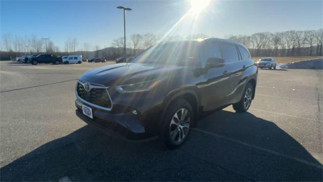 used 2021 Toyota Highlander car, priced at $27,892