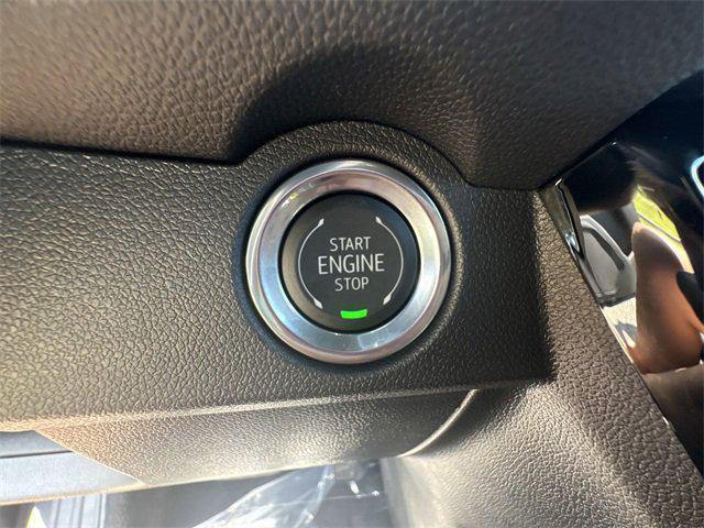 new 2026 Chevrolet Traverse car, priced at $44,405