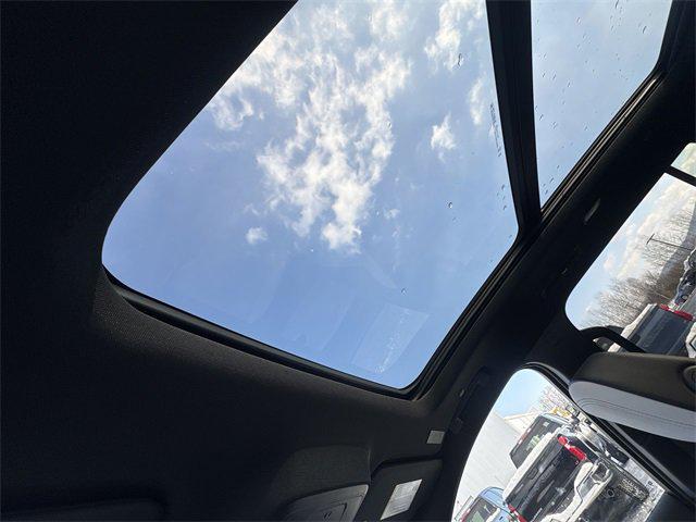 new 2026 Chevrolet Traverse car, priced at $61,270