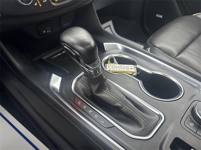 used 2023 Chevrolet Traverse car, priced at $29,899