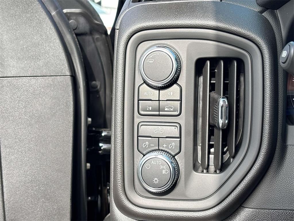 new 2026 GMC Sierra 1500 car, priced at $46,080