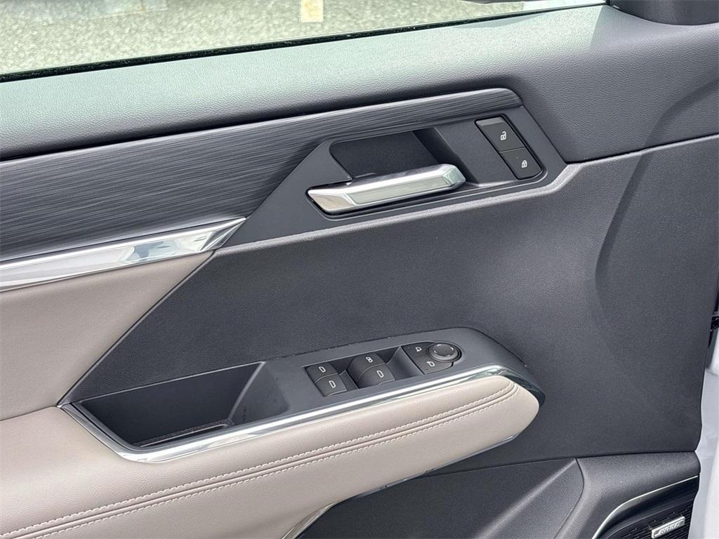 new 2026 GMC Acadia car, priced at $45,595