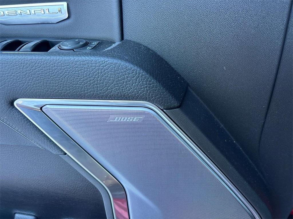 used 2022 GMC Sierra 1500 car, priced at $49,800