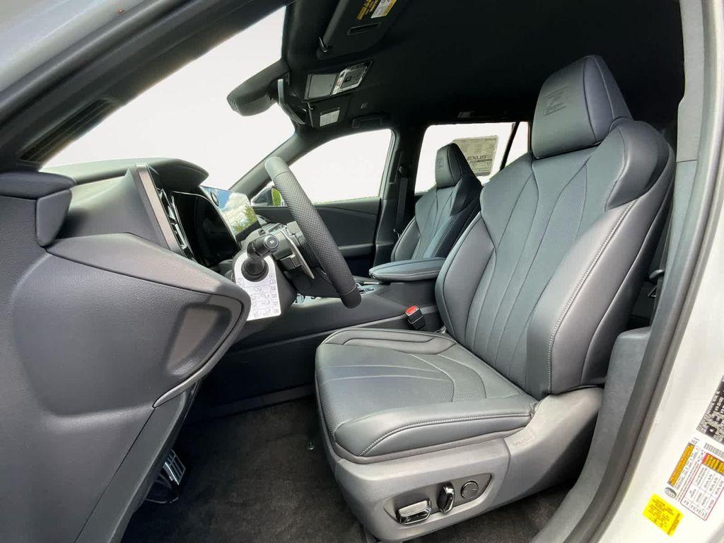 new 2026 Lexus TX 500h car, priced at $75,428