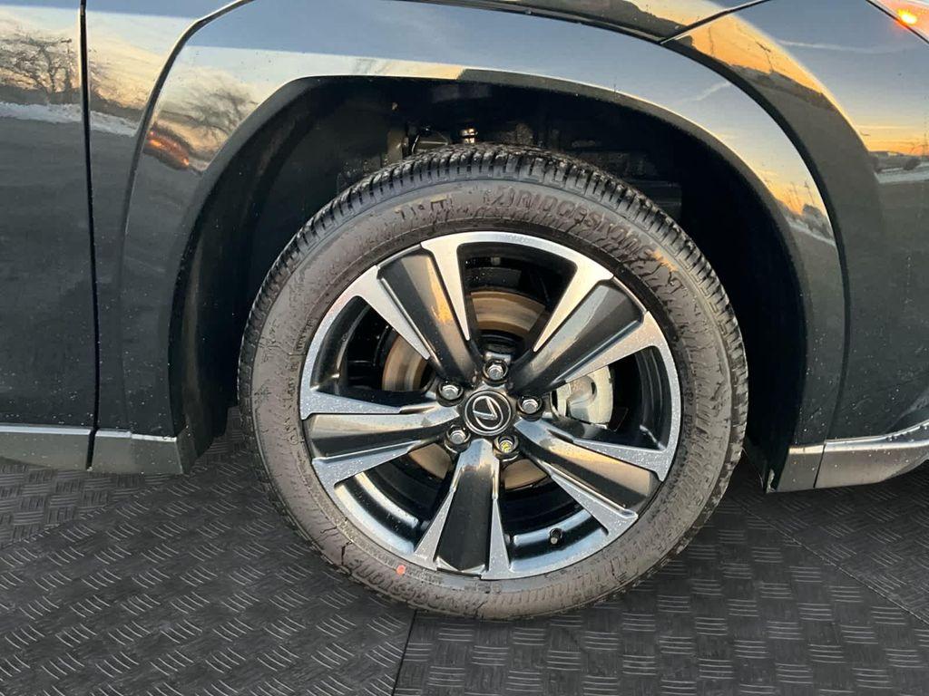 new 2025 Lexus UX 300h car, priced at $45,129
