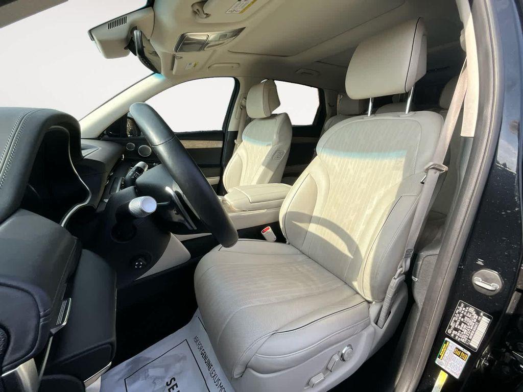 used 2021 Genesis GV80 car, priced at $29,998