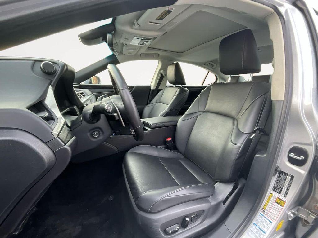 used 2021 Lexus ES 250 car, priced at $28,598