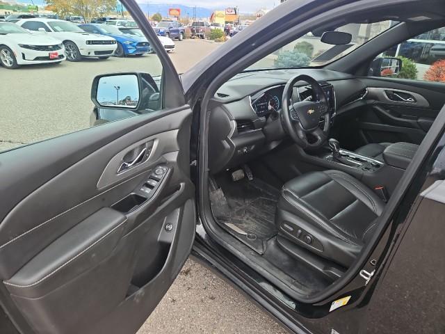 used 2023 Chevrolet Traverse car, priced at $27,995