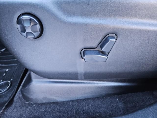 used 2016 Jeep Grand Cherokee car, priced at $15,995