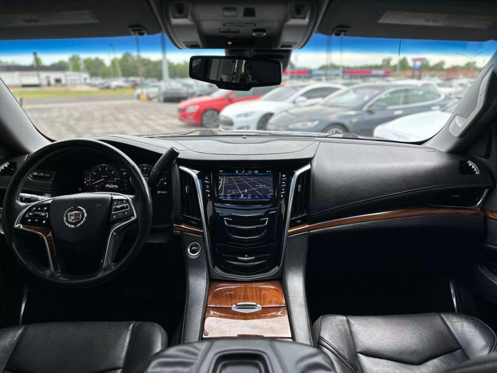 used 2015 Cadillac Escalade ESV car, priced at $13,900