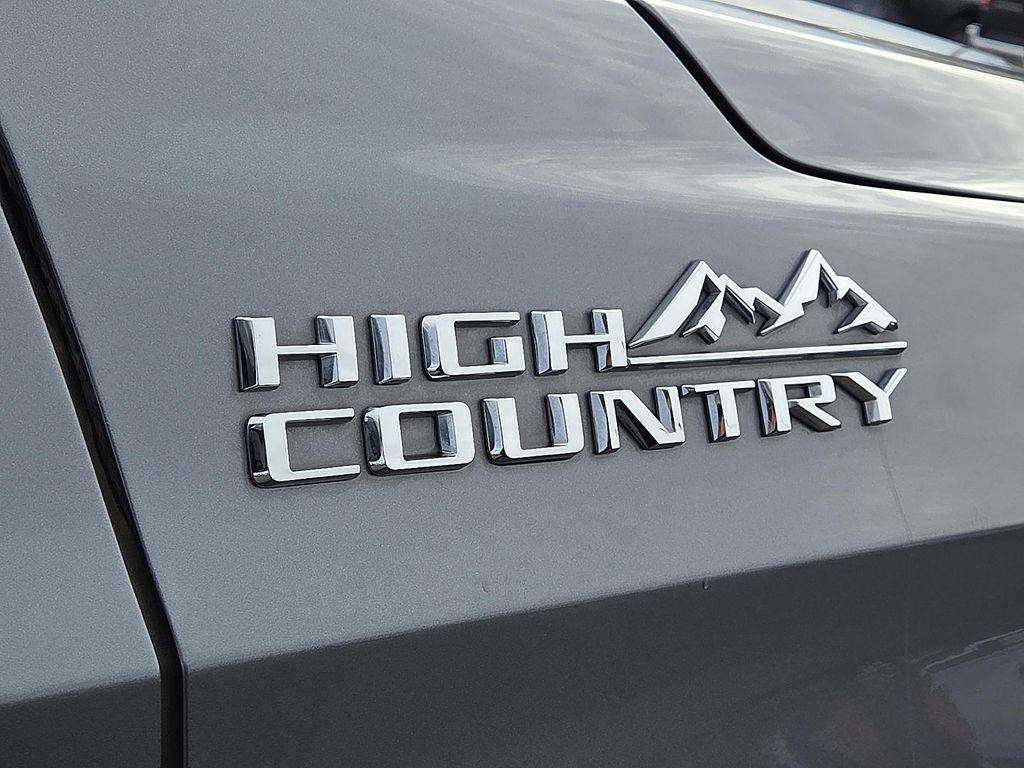 used 2021 Chevrolet Suburban car, priced at $43,995