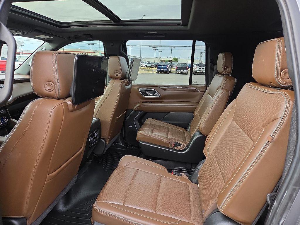 used 2021 Chevrolet Suburban car, priced at $43,995